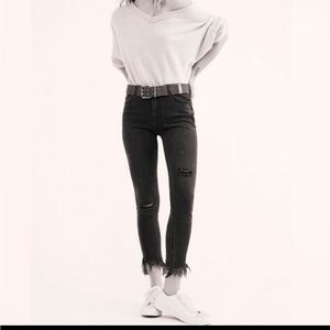 FREE PEOPLE Distressed Gray High Waisted Jeans Size 26